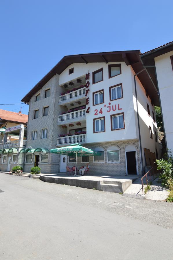Hotel 24 Jul Pljevlja Eksteriør bilde