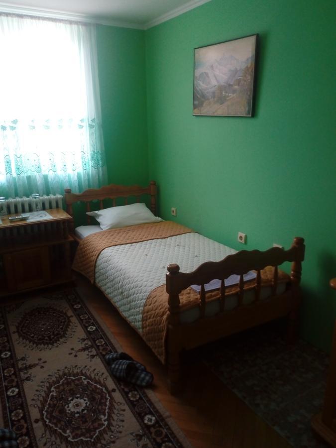 Hotel 24 Jul Pljevlja Rom bilde